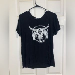 womens bull skull graphic tee!